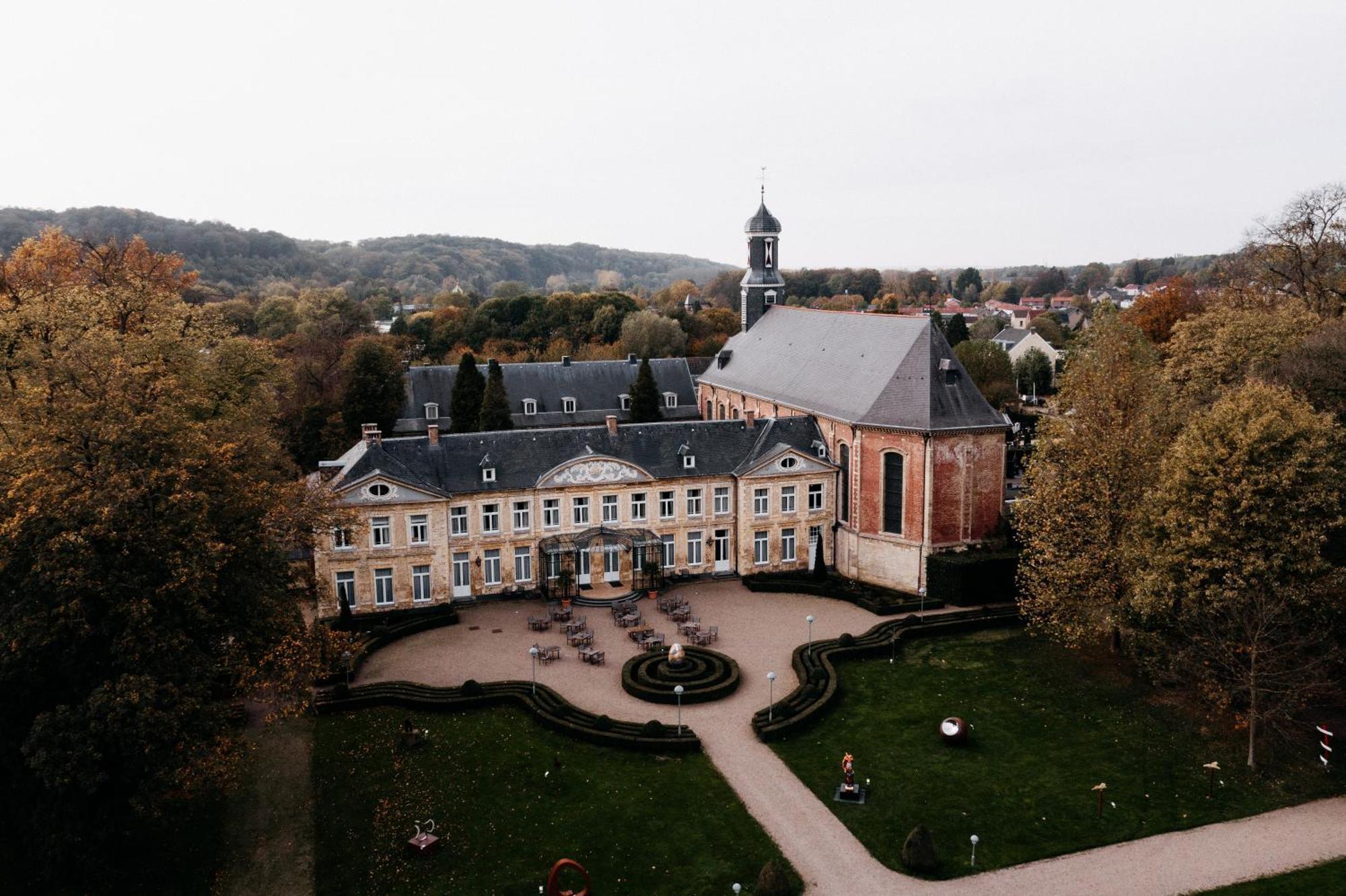 Valkenburg aan de Geul Chateau St Gerlach - Oostwegel Collection, Member Of Relais And Chateaux מראה חיצוני תמונה The abbey of Saint-Pierre