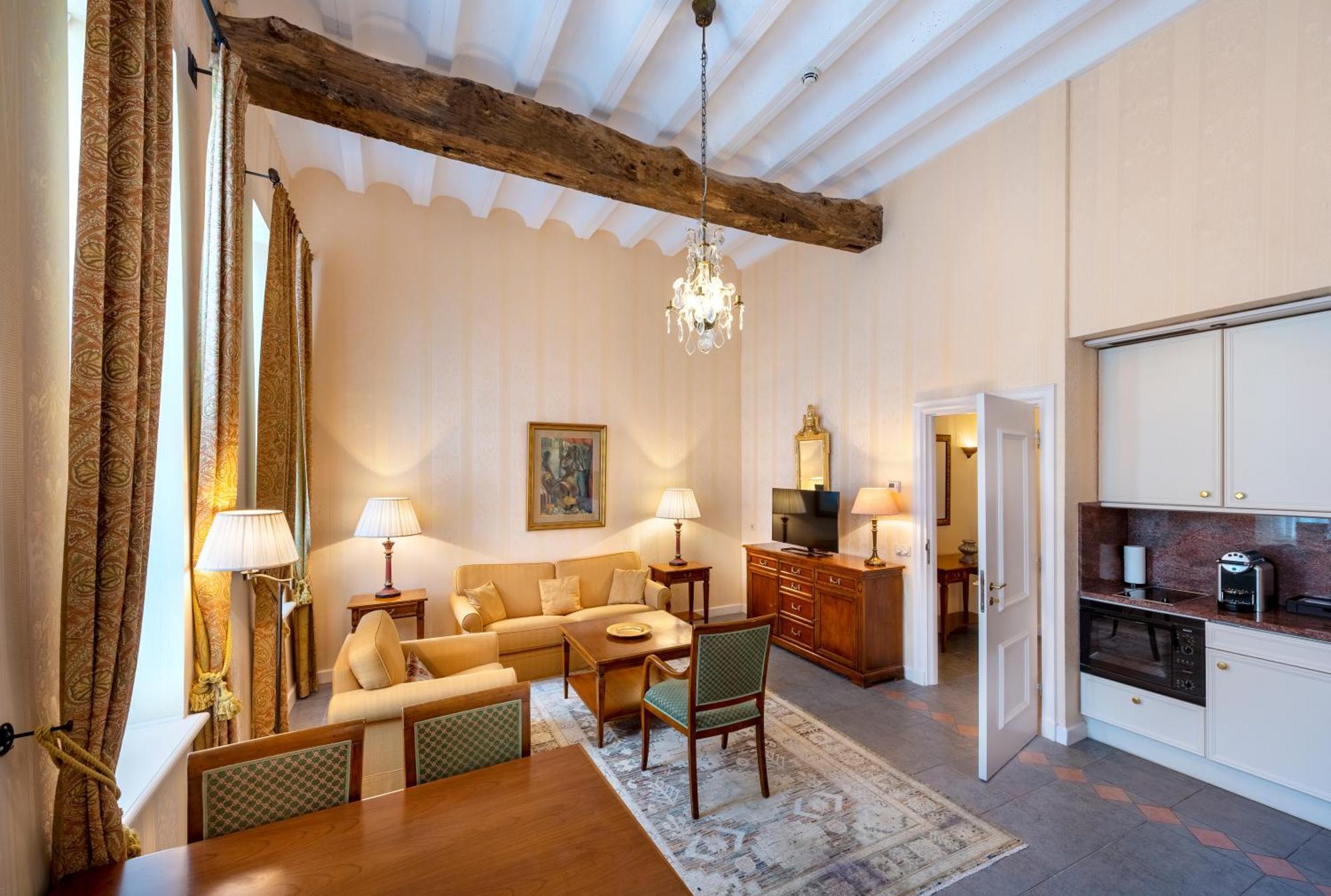 Valkenburg aan de Geul Chateau St Gerlach - Oostwegel Collection, Member Of Relais And Chateaux מראה חיצוני תמונה A typical apartment